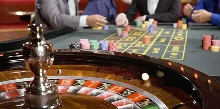 Logo e-wallet DANA, OVO, GoPay untuk deposit fantasitoto